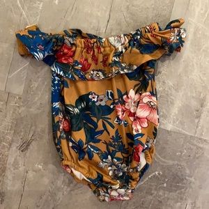 3-6 month off the shoulder baileys blossom Leo